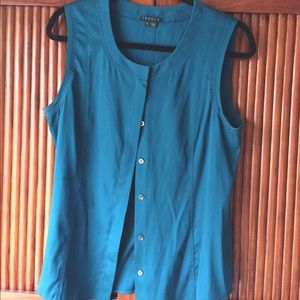 Theory Sleeveless silk button up top